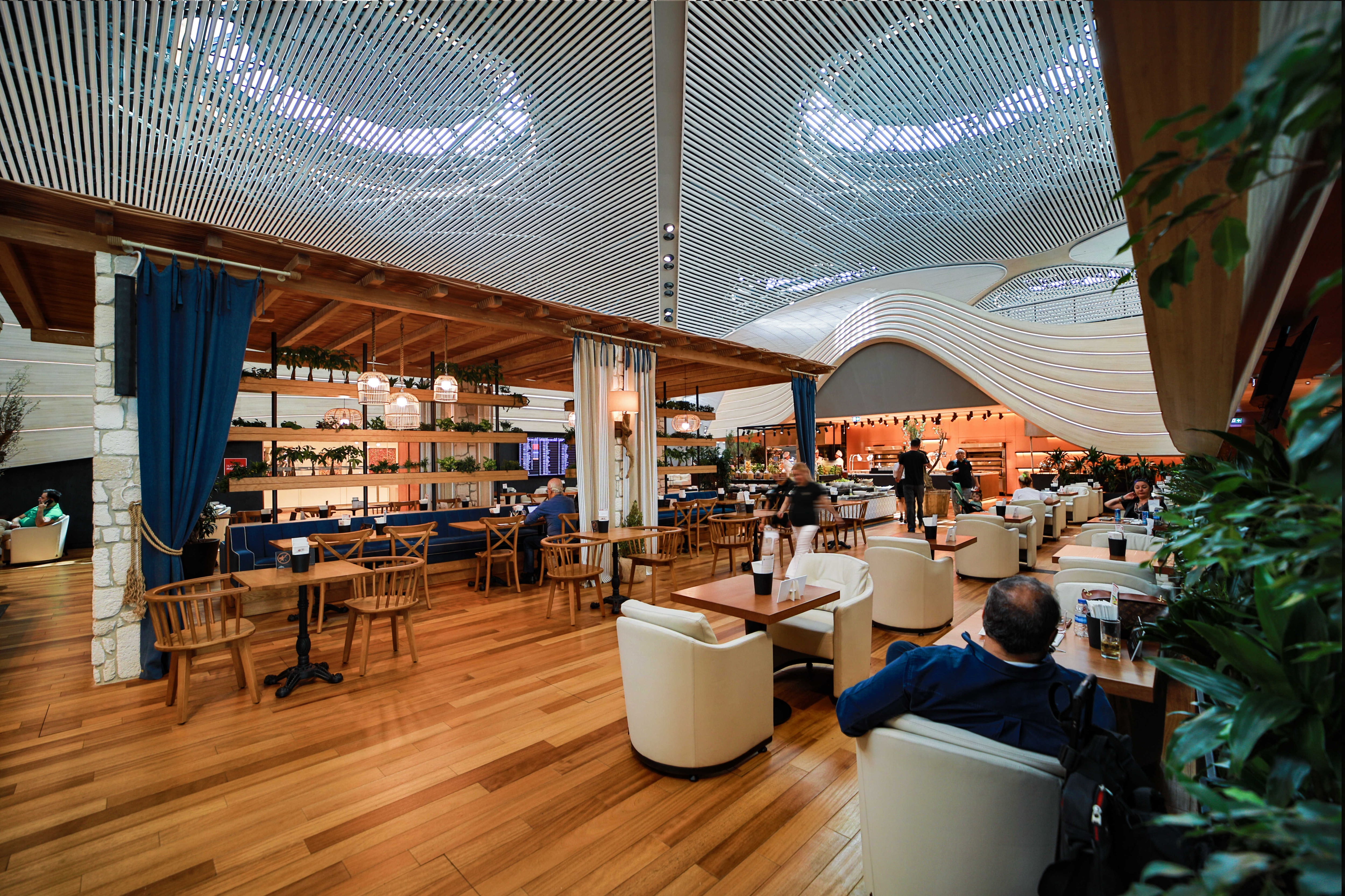 Turkish Airlines Lounge Istanbul